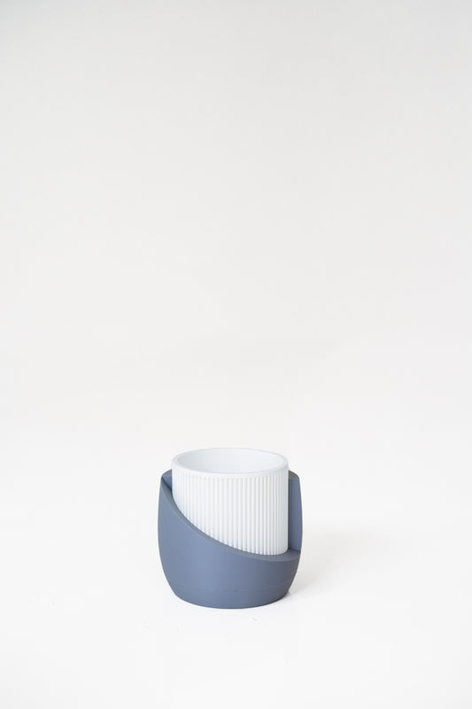 Two-Tone Curved Planter