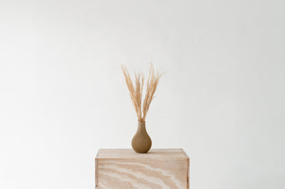 Slim Neck Ribbed Vase