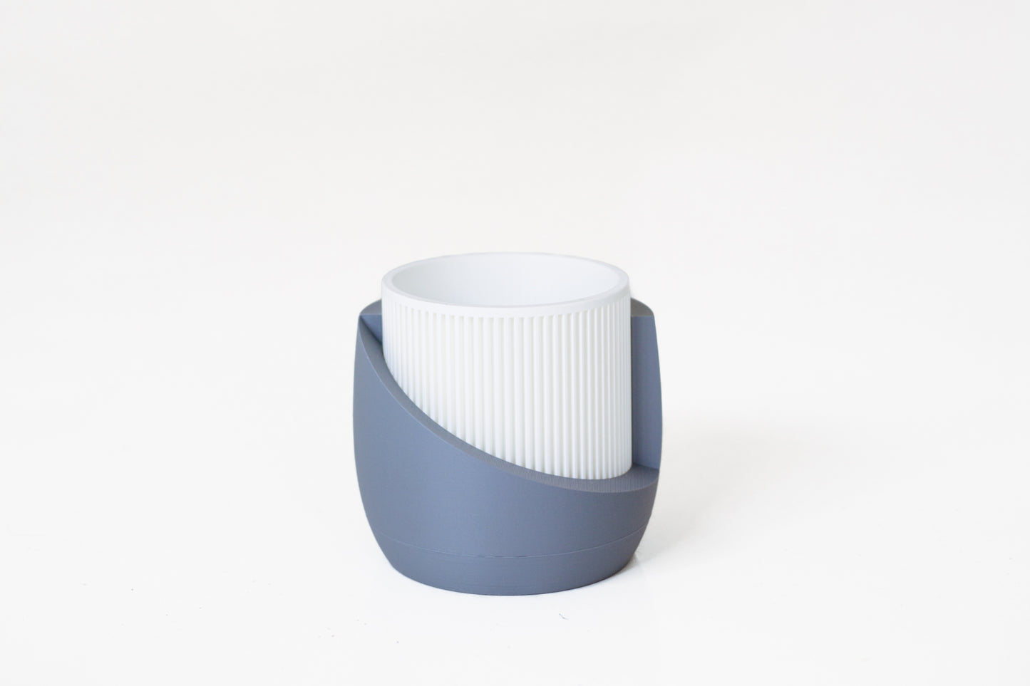 Two-Tone Curved Planter